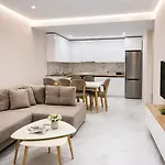 Adan Luxury Apartmán Orikumi