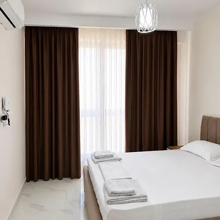Adan Luxury Apartment Orikum